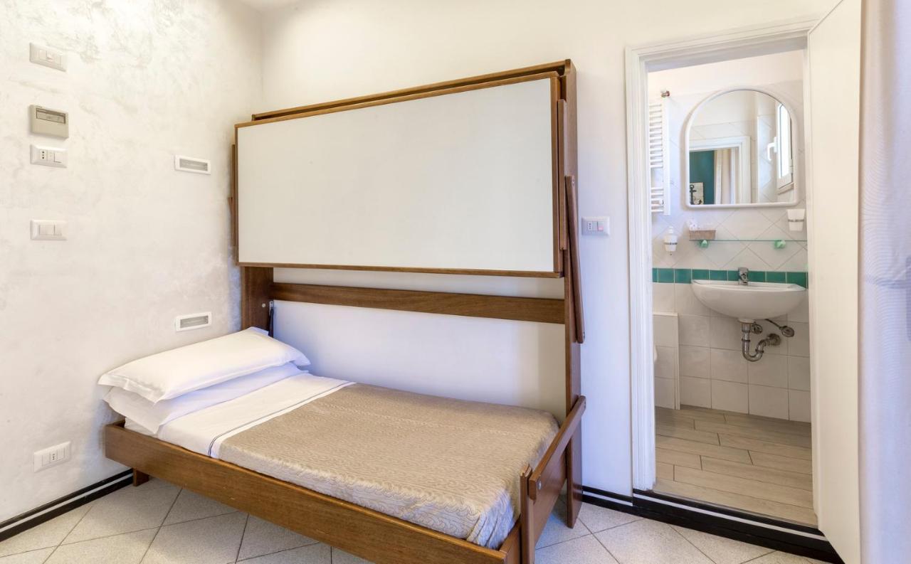 Hotel La Nidiola Riccione Bagian luar foto