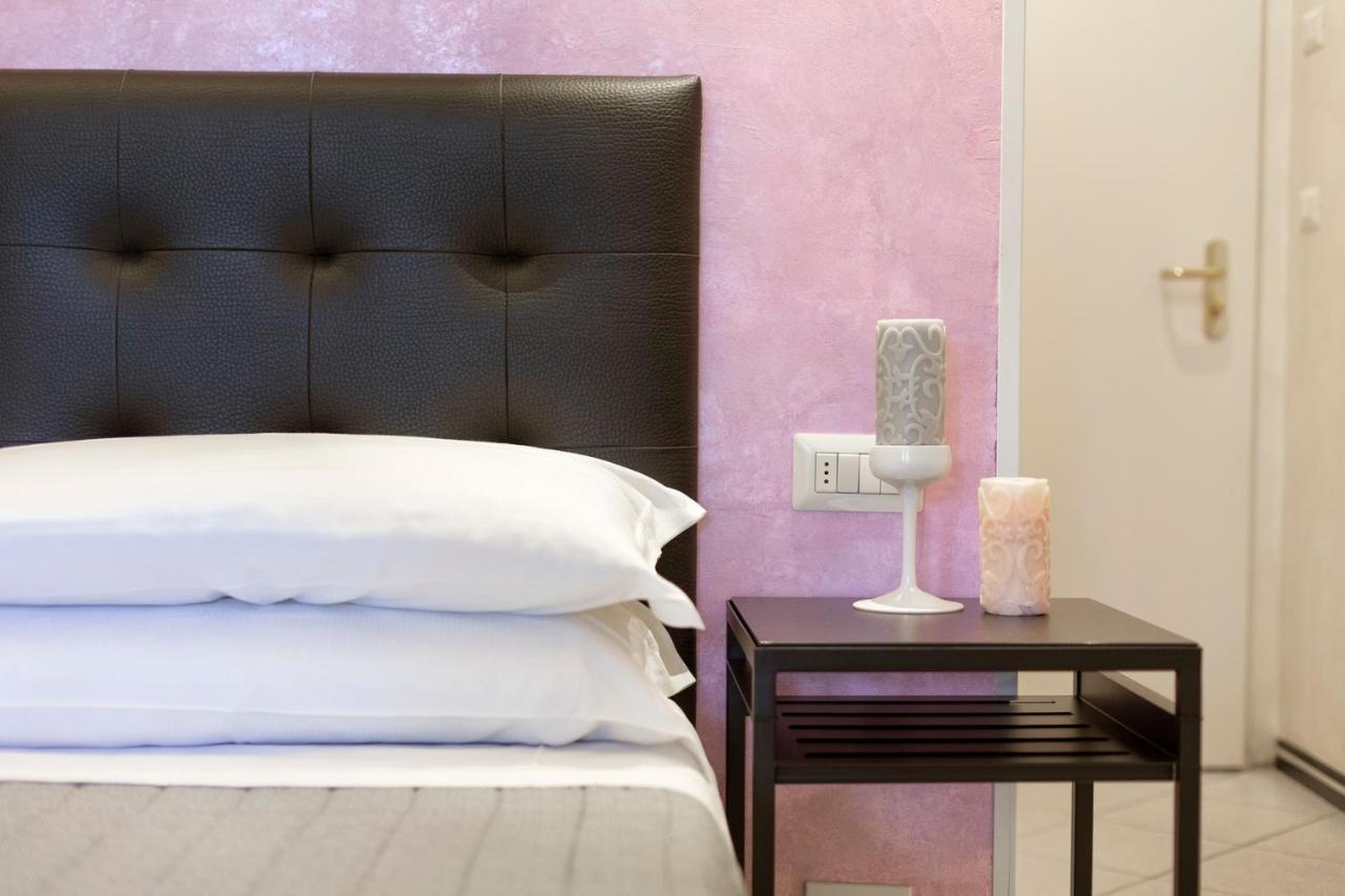 Hotel La Nidiola Riccione Bagian luar foto