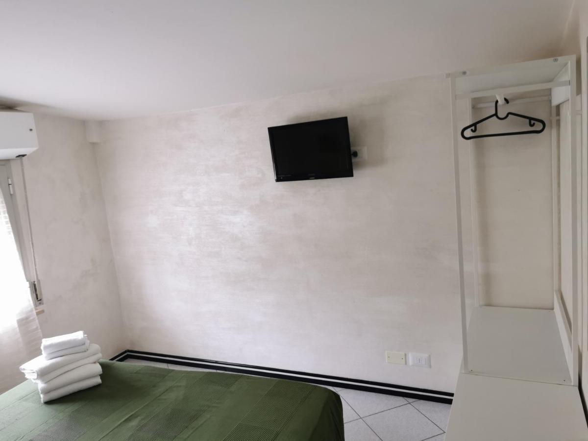 Hotel La Nidiola Riccione Bagian luar foto